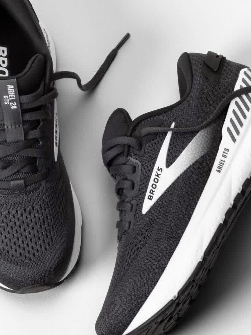 Brooks Ariel GTS Womens Running Shoes - Black with White Accents